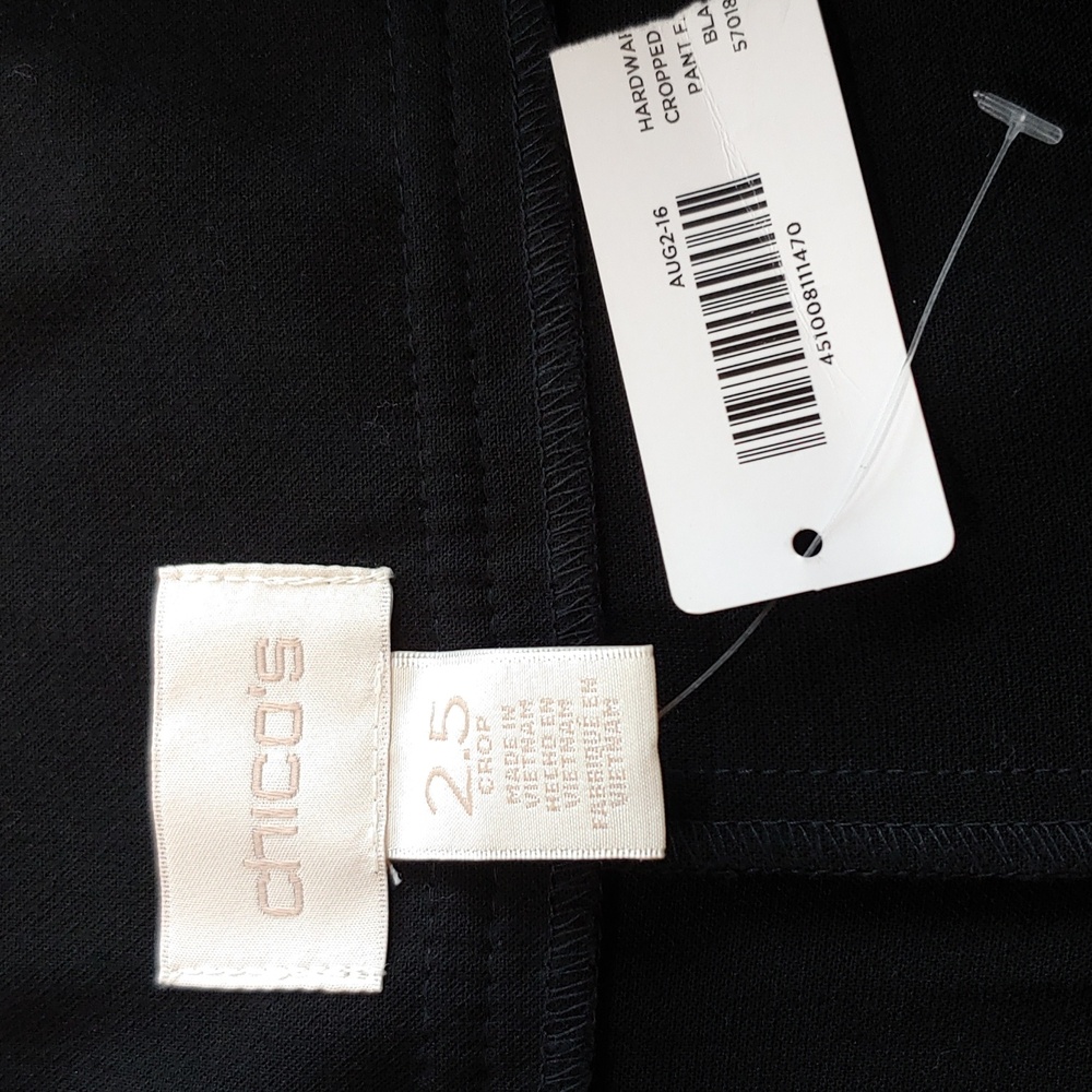 Chico's Nautical Black Dress Cropped Pants with Button Detail size 2.5 (14) NWT - Picture 7 of 17